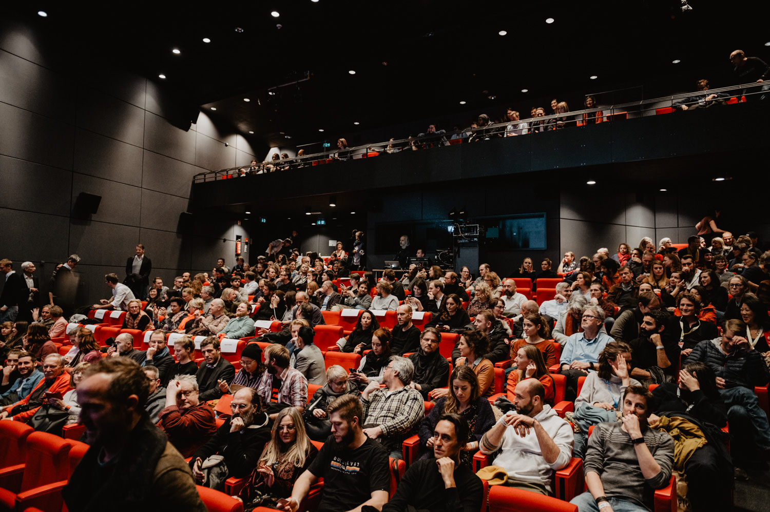 Seriencamp2019_ErsteAuswahl_Allgemein_FelixBaab (5 von 8)_webkomprimiert Seriencamp2019_ErsteAuswahl_Allgemein_FelixBaab (5 von 8)_webkomprimiert