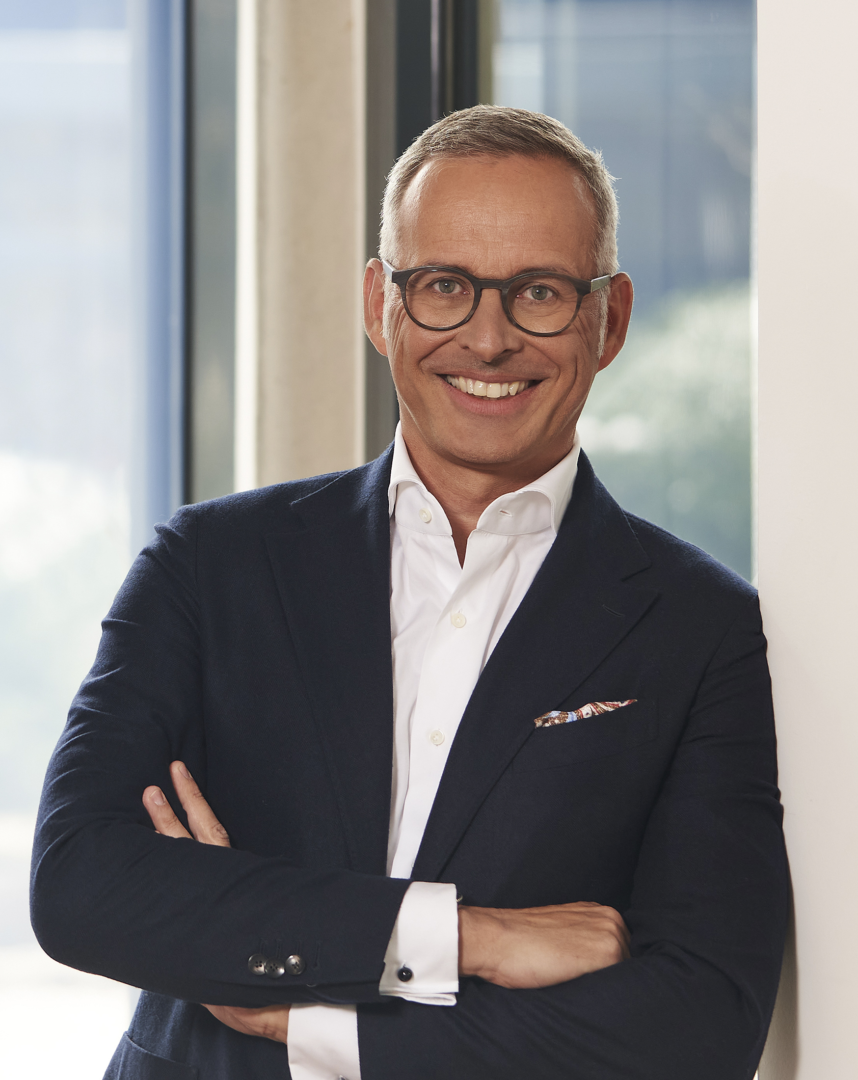 Dr_Markus_Schaefer_1748x2200_02