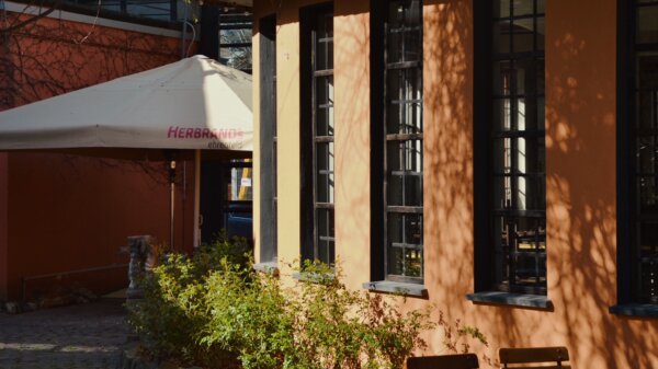 80FBC6E7-3305-4986-B778-23C49931EC7F