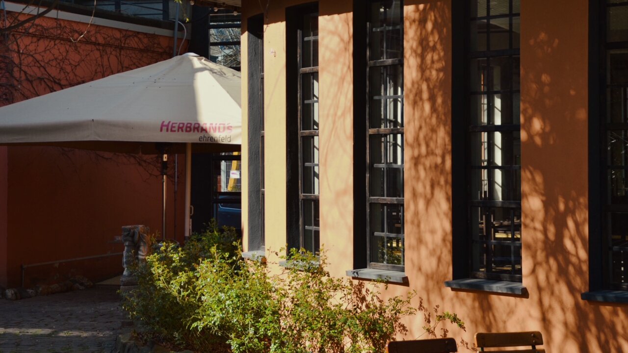 80FBC6E7-3305-4986-B778-23C49931EC7F 80FBC6E7-3305-4986-B778-23C49931EC7F