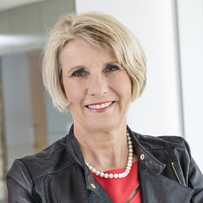 Dr. Simone Emmelius (SVP International Fiction – Coproduction & Acquisition - ZDF) Dr. Simone Emmelius (SVP International Fiction – Coproduction & Acquisition - ZDF)