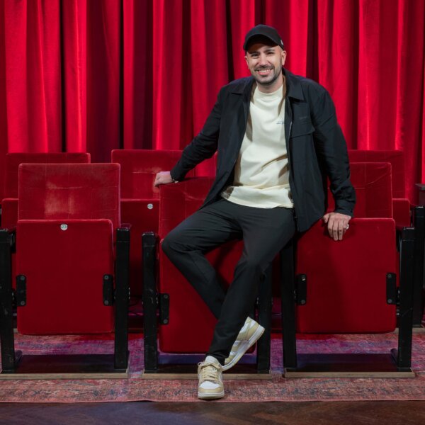 Dominik Porschen - Moderator des Abend Fotocredit Hojabr Riahi_Film- und Medienstiftung NRW (1)