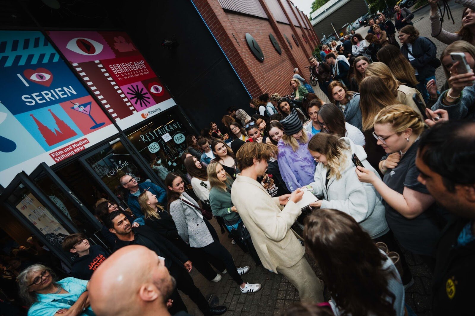 unnamed-13 unnamed-13