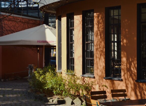 80FBC6E7-3305-4986-B778-23C49931EC7F