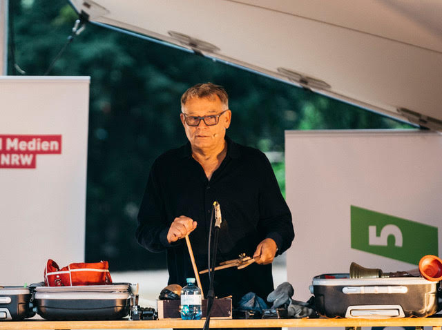 Dieter Hebben (Geräuschemacher und Tonkünstler) (Photo Credit - Silviu Guiman) 1